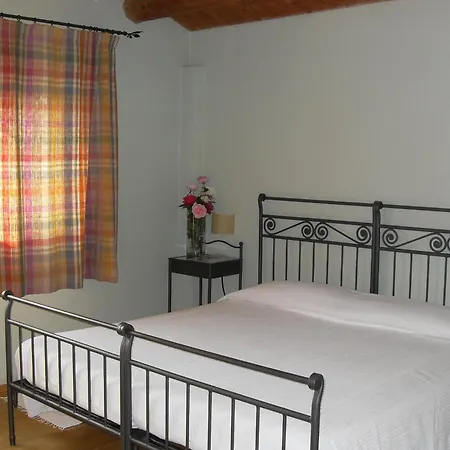مزرعة للإقامة Di Valle Rosa *