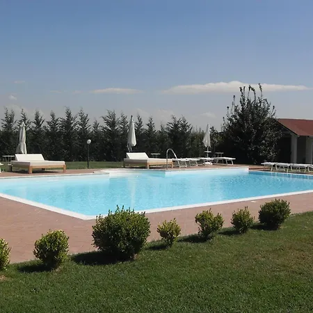 مزرعة للإقامة Di Valle Rosa