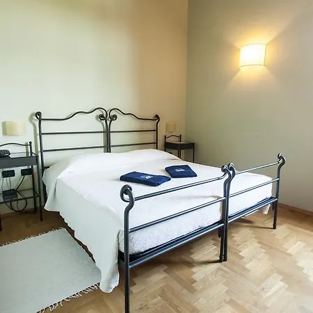 مزرعة للإقامة Di Valle Rosa *