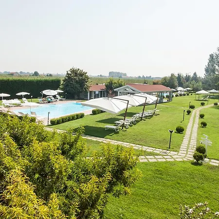مزرعة للإقامة Di Valle Rosa *