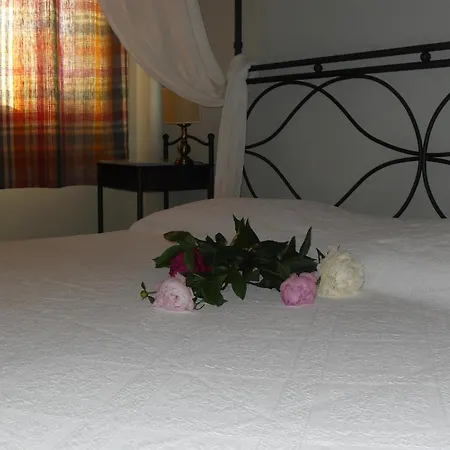 拉玛迪瓦莱罗莎农场度假酒店